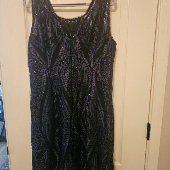 NWT Womens Calvin Klein sequined cocktail dress, Size 16 - Picture 3 of 6